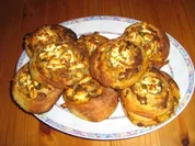 Rezept: Pizza-Schnecken mit Hack und Feta Pizza-Schnecken mit Hack und Feta - Rezept