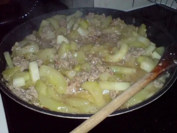 Rezept: Schmorgurkenpfanne Bild Nr. 10 Schmorgurkenpfanne - Rezept - Bild Nr. 10