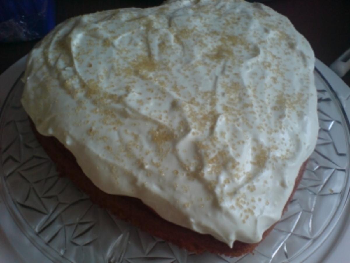 Eierlikör-Torte mit weißer Schokocreme - Rezept - Bild Nr. 8