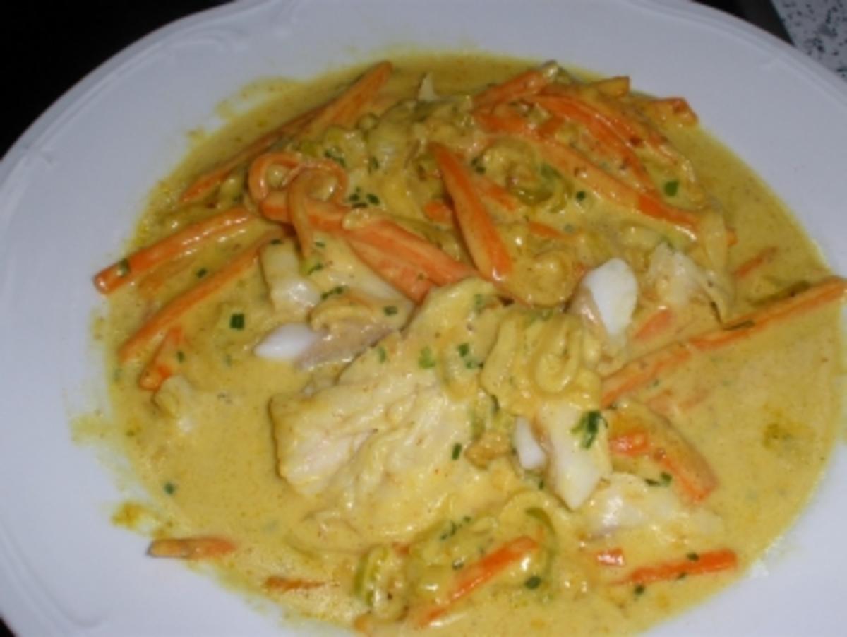 Fisch - Pfannenfisch in Gemüse-Curry-Soße - Rezept - kochbar.de