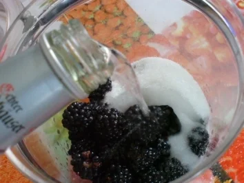 Brombeerlikör - Rezept - Bild Nr. 7