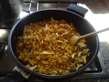 Eierschwammerlsauce - Rezept - Bild Nr. 4