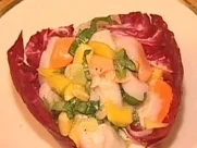 Marinierte Jakobsmuscheln im Salatblatt - Rezept