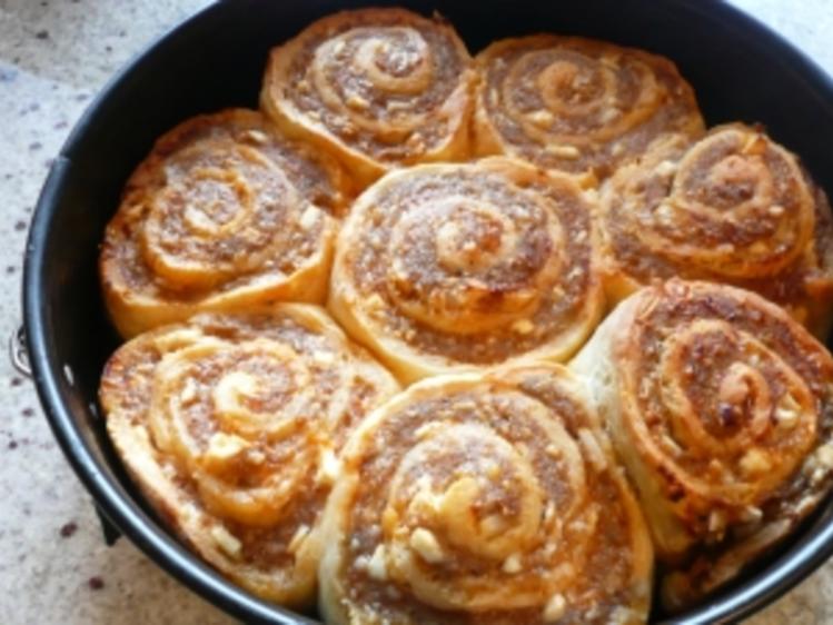 Würziger Rosenkuchen - Rezept mit Bild - kochbar.de