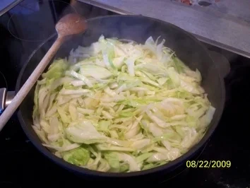 Dinkelbrot mit einer Weißkohl-Hackfüllung - Rezept - Bild Nr. 6