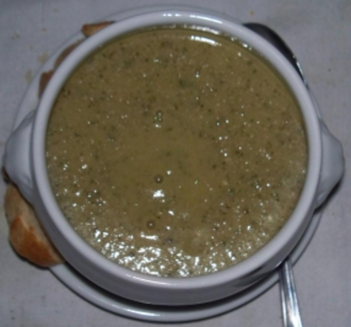 Zucchini-Hackfleisch-Suppe - Rezept