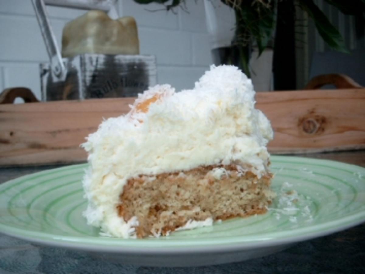 Bilder für Raffaelotorte mit Aprikosen - Rezept