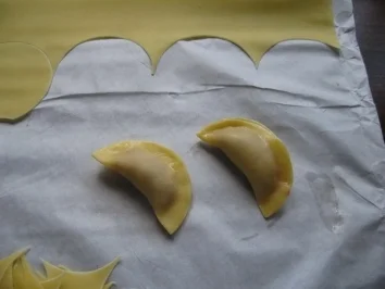 Ravioli mit Tomatensoße - Rezept - Bild Nr. 3