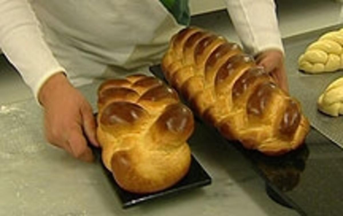 Hefezopf mit Kuhmilch und Bäckerhefe gepresst - Rezept mit Bild ...