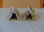 KLEINGEBÄCK - Hexen- Häuschen "Hänsel und Gretel" - Rezept