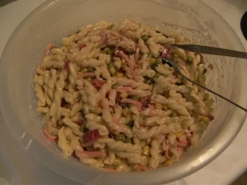 SALAT - Uta's Nudelsalat - Rezept