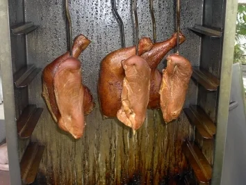 Hähnchenbrust und Hähnchenschlegel geräuchert - Rezept - Bild Nr. 2