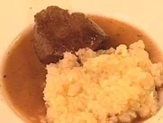 Pochiertes Filetsteak mit Selleriepüree - Rezept