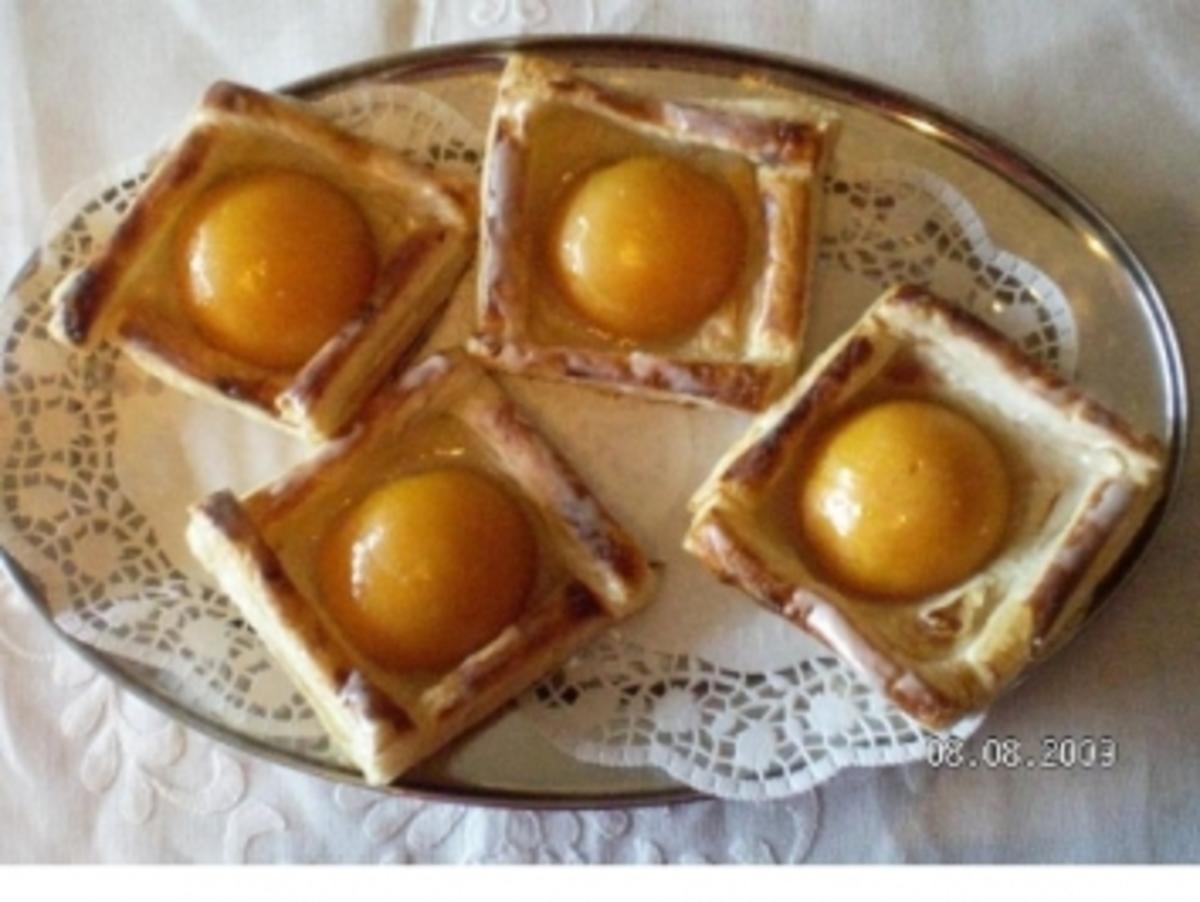 Blätterteig mit Pfirsichen - Rezept mit Bild - kochbar.de