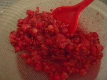 Blaubeer-Johannisbeer-Granatapfel-Konfitüre - Rezept - Bild Nr. 5