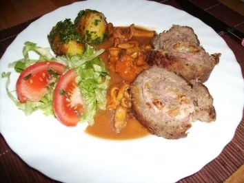 Hackfleischroulade mit Pfifferlinge - Rezept