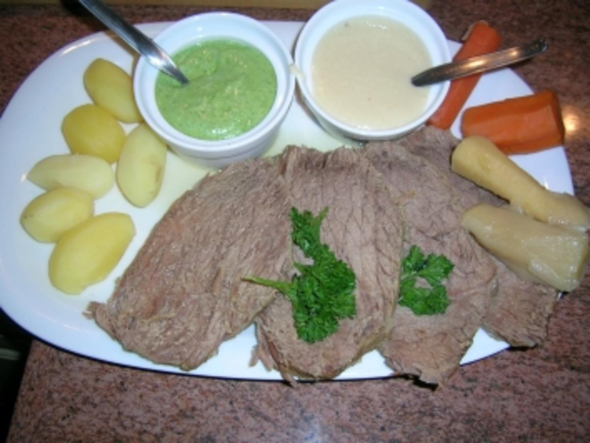 Tafelspitz mit "grie Soß" und Merrettichsauce sowie Kartoffeln - Rezept - Bild Nr. 6