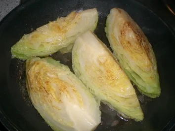 Rezept: Überbackene Weißkohlachtel Bild Nr. 2 Überbackene Weißkohlachtel - Rezept - Bild Nr. 2