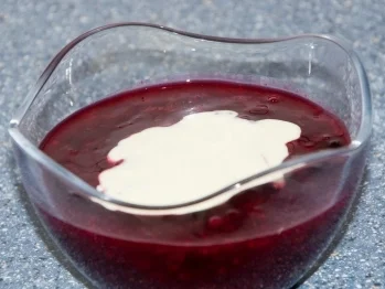 Rote Grütze mit Schuss - Rezept - Bild Nr. 2
