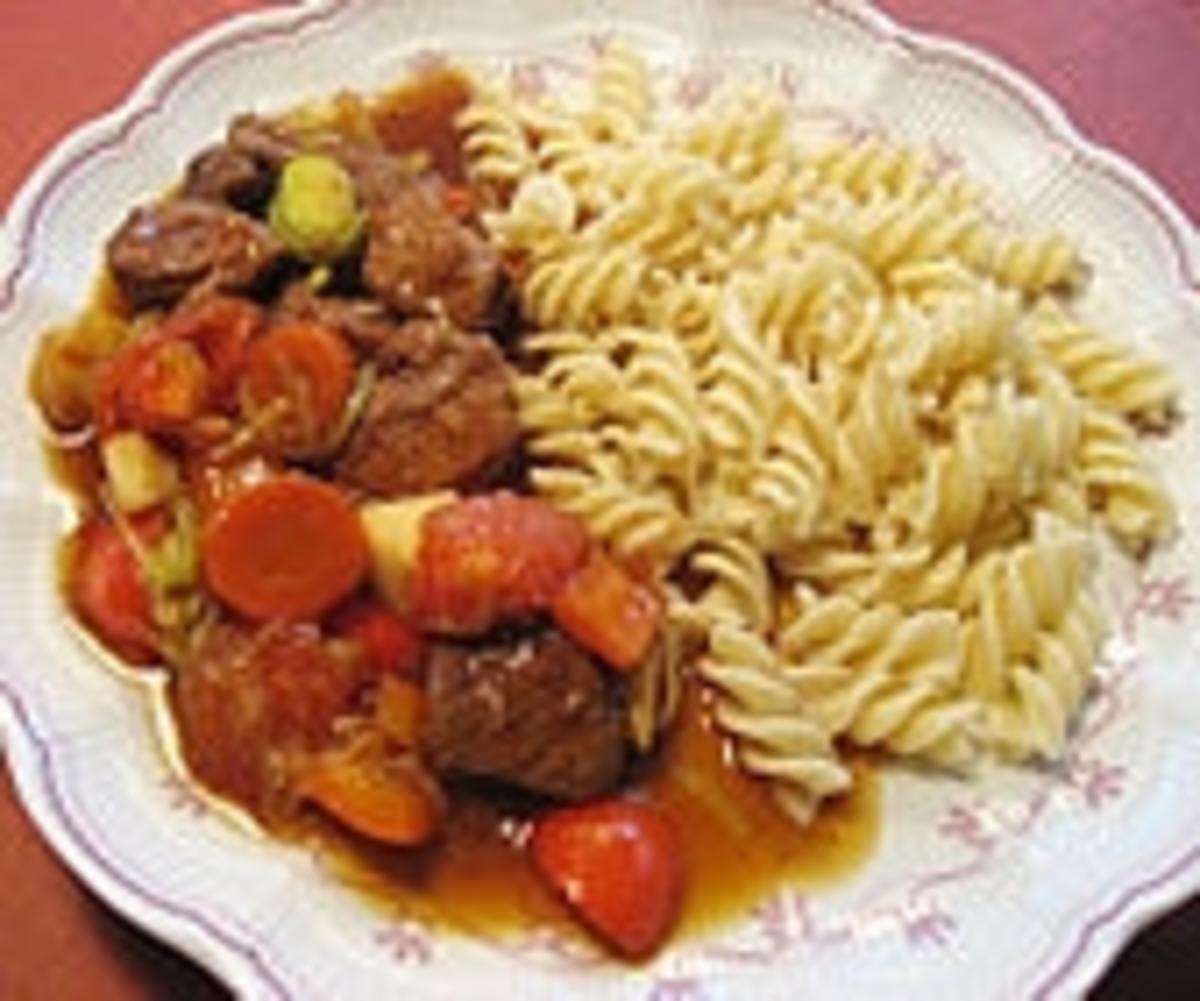 Bilder für Gulasch Gulasch Rezept