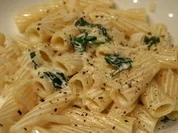 Rezept: Bandnudeln mit Zitronensauce Bandnudeln mit Zitronensauce - Rezept