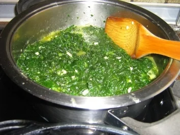 Spinat-Cambozola mit Spiegeleibrot - Rezept - Bild Nr. 5