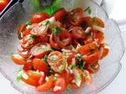 Rezept: feuriger Tomatensalat feuriger Tomatensalat - Rezept