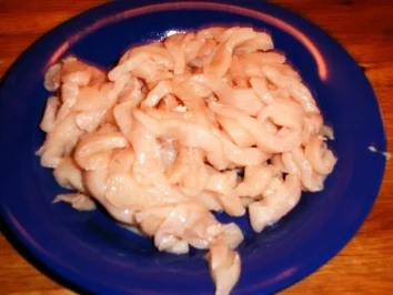 Genudelte Hähnchenbruststreifen - Rezept - Bild Nr. 2