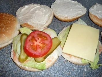 Rezept: Mega-Burger Bild Nr. 5 Mega-Burger - Rezept - Bild Nr. 5