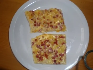 Rezept: Flammkuchen Bild Nr. 2 Flammkuchen - Rezept - Bild Nr. 2