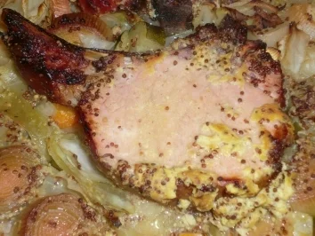 Kasselerkotelett mit Senfkruste auf Weißweingemüse - Rezept - Bild Nr. 3