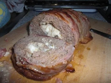 Hackbraten mit Feta und Bacon - Rezept