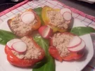 Rezept: Paprikaschoten gefüllt mit Thunfischcreme Paprikaschoten gefüllt mit Thunfischcreme - Rezept