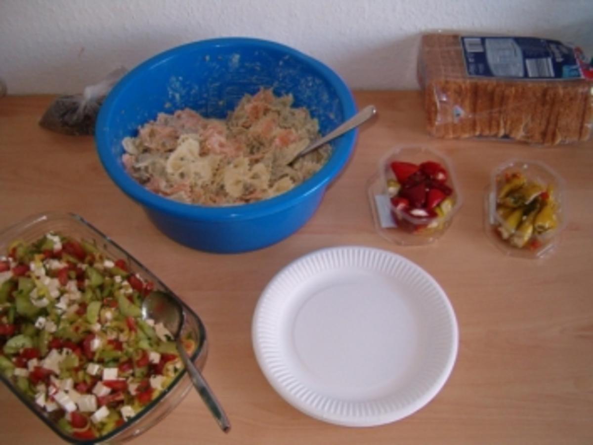 Bilder für Bauernsalat mit Gurke und Tomaten - Rezept