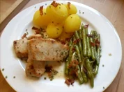Putenschnitzel zu Speckböhnchen - Rezept