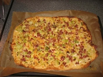 Flammkuchen mit Kantenschinken - Rezept - Bild Nr. 13