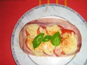 Tomaten-Mozarella-Toast - Rezept
