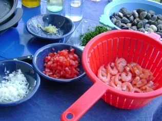 Pasta: Spaghettini mit  Vongole und Garnelen - Rezept - Bild Nr. 3