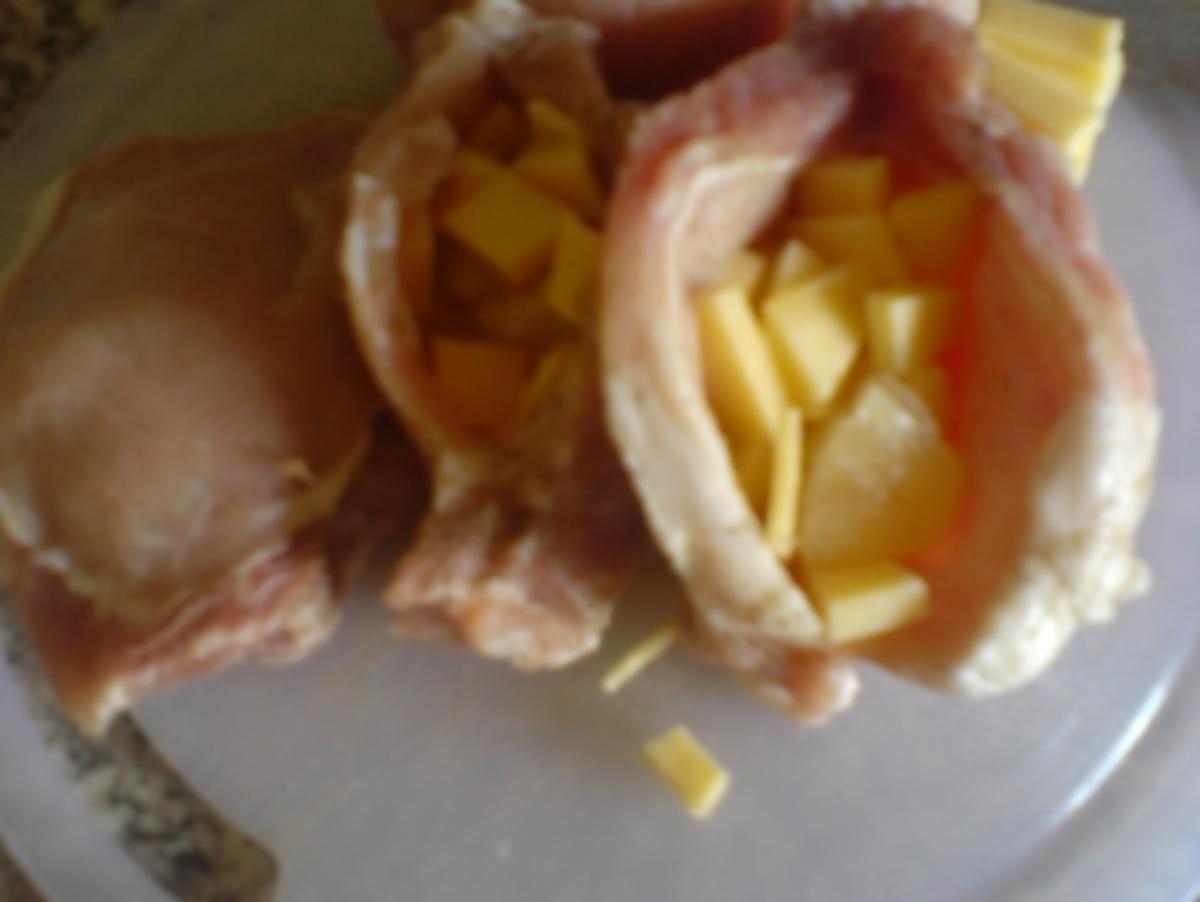 Schnitzel mit Ananas und Käse gefüllt - Rezept - Bild Nr. 3