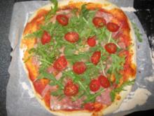 Pizza Crudo e Rucola (...e Grana) - Rezept