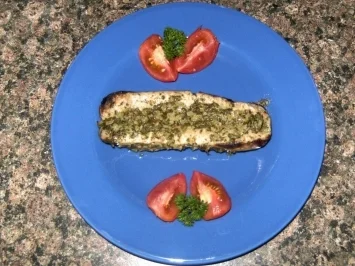 Bratwurst mit Kräuterfüllung - Rezept