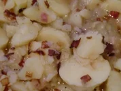 Mama Helga's warmer "Speckkartoffelsalat" - Rezept