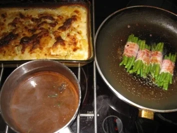 Lammrückenfilet mit Oliven-Knoblauchkruste  & Lavendelbutterjus - Rezept - Bild Nr. 7