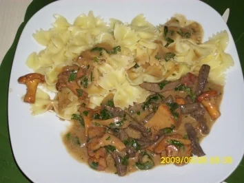 Fleisch:  Rindergeschnetzeltes mit Pfifferlingen und Pasta - Rezept