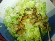 Rezept: Sommersalat mit Mango und Garnelen Sommersalat mit Mango und Garnelen - Rezept