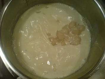 Dessertsoße "Schnelle warme Marzipansoße" - Rezept - Bild Nr. 3