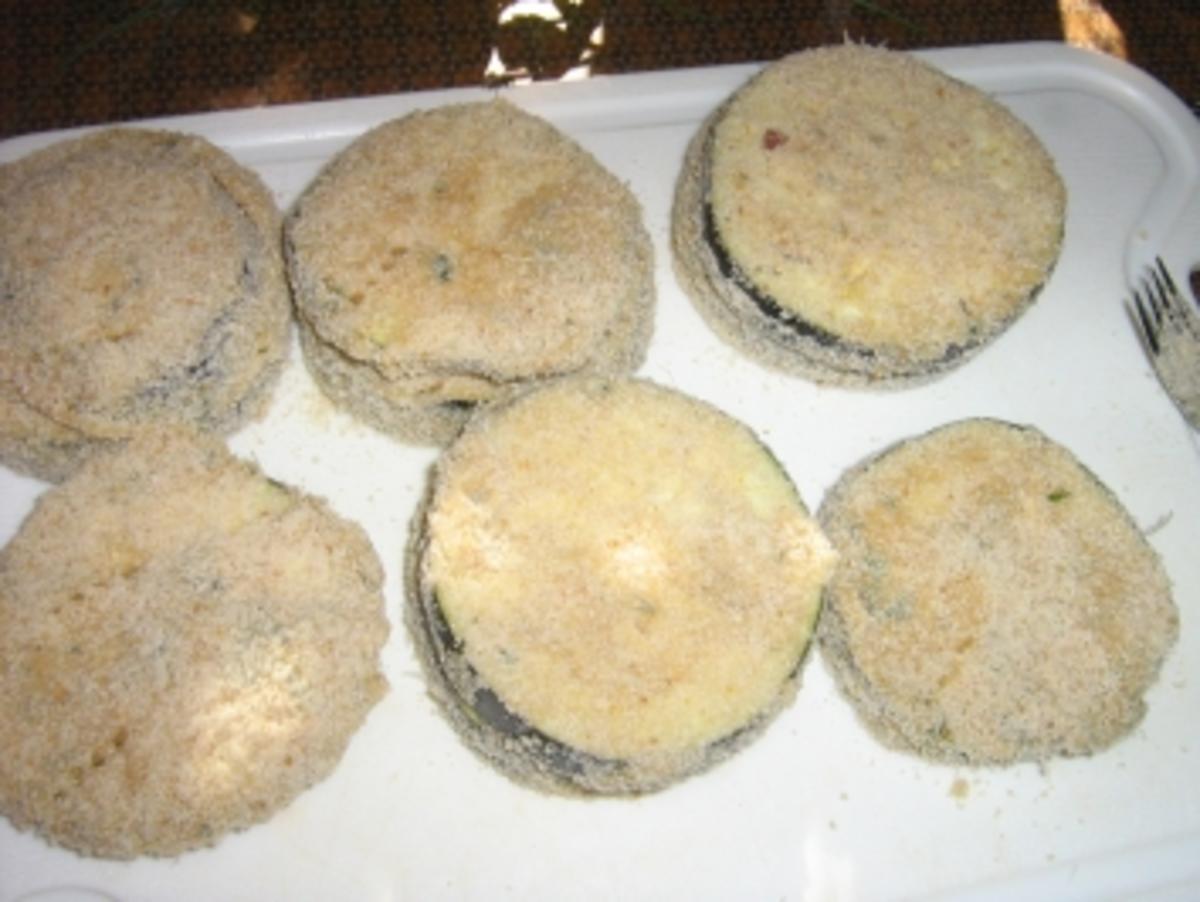 Auberginentaler mit Paprika-Bratkartoffeln - Rezept - Bild Nr. 4