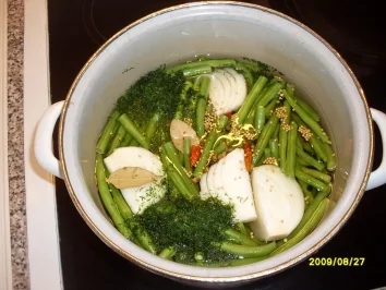 Rezept: Grüne Bohnen süß/ sauer eingelegt Grüne Bohnen süß/ sauer eingelegt - Rezept