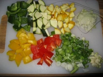 Gambas mit mediteranen Gemüse & zweierlei  Pasta - Rezept - Bild Nr. 2