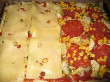 Rezept: Blech Pizza einfach & sehr lecker Bild Nr. 13 Blech Pizza einfach & sehr lecker - Rezept - Bild Nr. 13